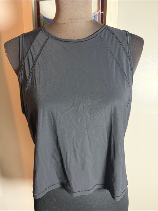 lululemon athletica Tops - Lululemon Sculpt Cropped Black Athletic Tank Top – Performance Cutout Back SZM